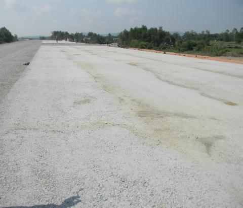 Cho thuê đất 25,000m2 mặt tiền đường Nguyễn Xiển, Quận 9 thích hợp làm bãi xe, bãi container