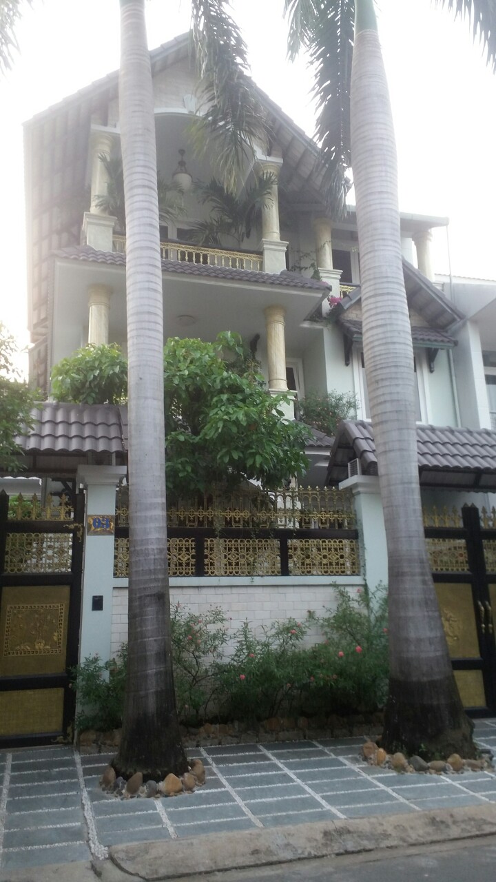 Cho thuê villa đường 34, An Phú An Khánh, 8x20m, có hầm, 2 lầu, nội thất hiện đại