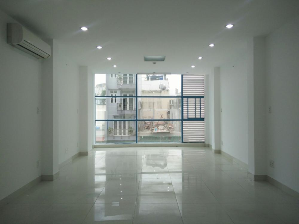 Cho thuê văn phòng giá tốt ở Tân Bình, đường Bạch Đằng, gần sân bay, DT: 20m2, 40m2, 60m2