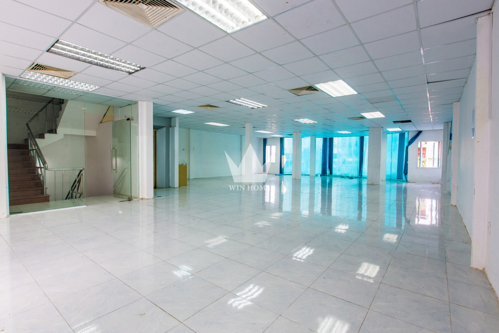 Cho Thuê Văn Phòng Quận Phú Nhuận . Giá chỉ 300k/m2/tháng ,Diện tích đa dạng có thể chia nhỏ phòng