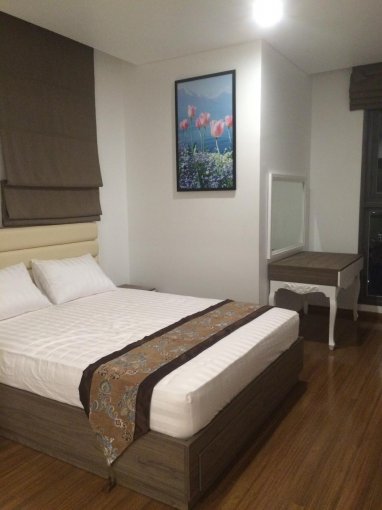 Cho thuê căn hộ chung cư Garden Gate, quận Phú Nhuận, 3 phòng ngủ nội thất châu Âu giá 23.5 triệu/tháng