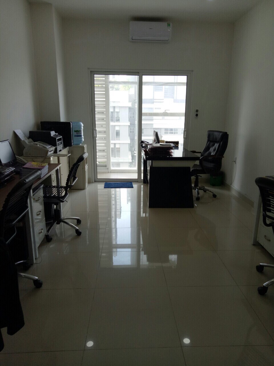 Cho thuê văn phòng officetel Sunrise City, Q7, 30m2, giá 9 triệu/th, LH 0909718696