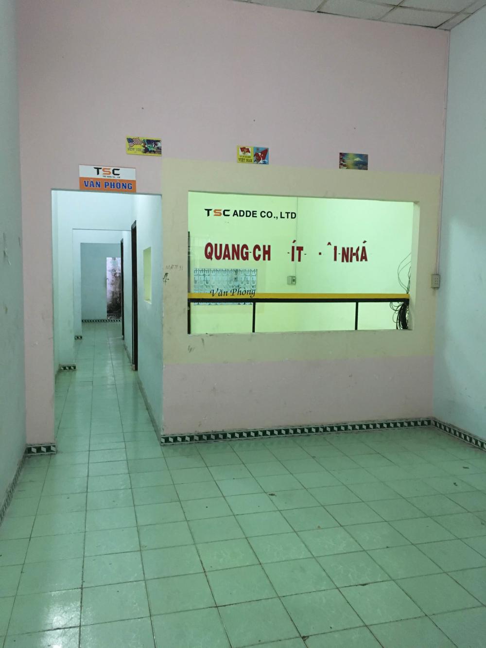 Cho thuê nhà quận Tân Phú, mặt tiền đường CN11