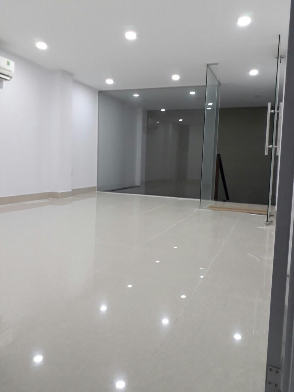 Văn phòng mới, sạch sẽ giá rẻ quận Tân Bình