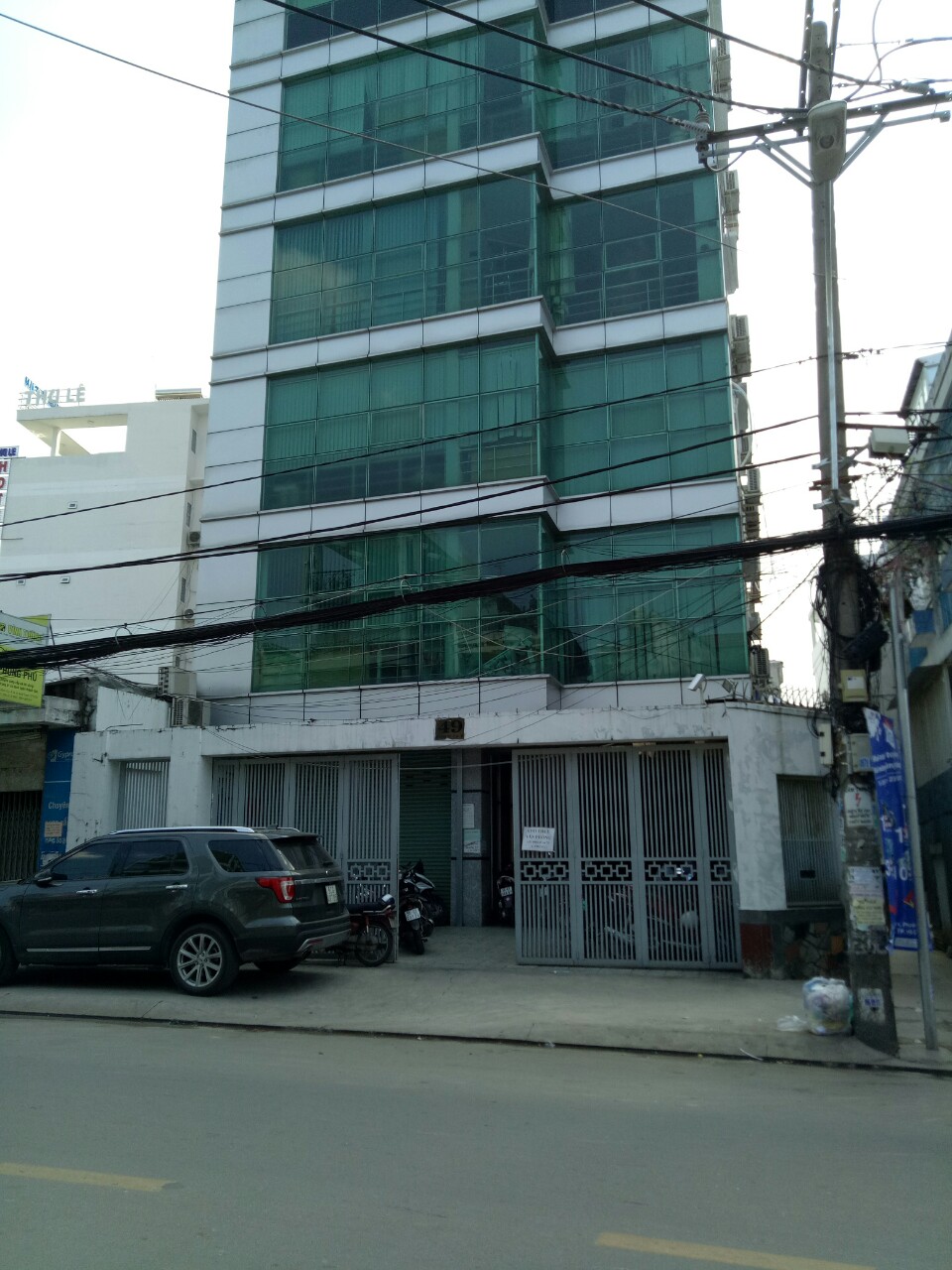 Cho thuê mặt bằng văn phòng 220m Quận phú nhuận.ngay MT Nguyễn Văn Đậu.