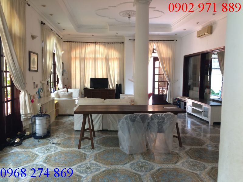 Cho thuê villa đường 47, Thảo Điền, Q2, full nội thất