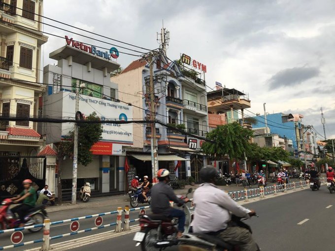 Cần sang nhượng quán cafe MT Nguyễn Văn Lượng, phường 17, Quận Gò Vấp, 4 x 17m cấp 4, giá 210 triệu