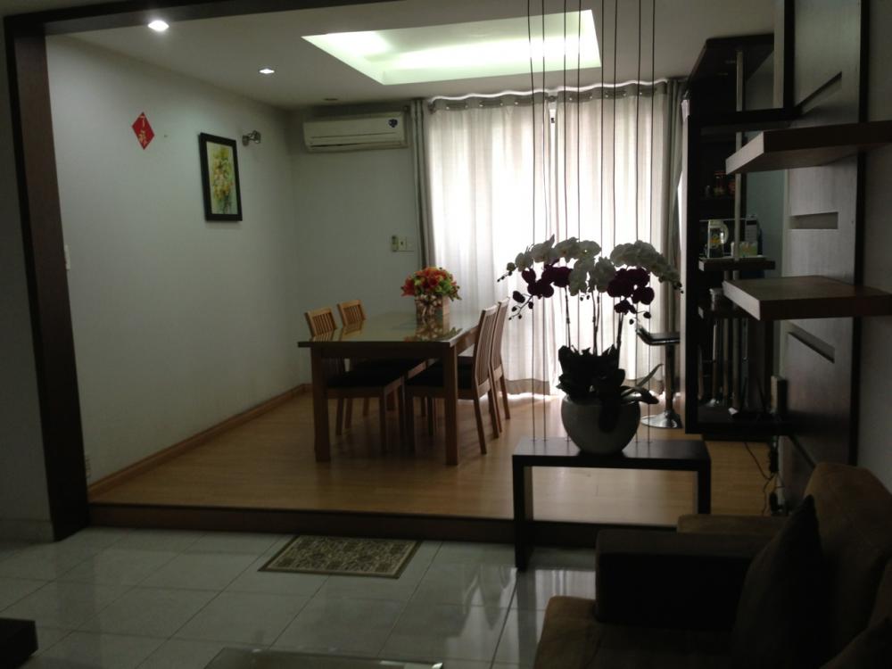 Cho thuê căn hộ chung cư tại đường Võ Văn Kiệt, Quận 1, Tp. HCM, diện tích 90m2, giá 15 tr/th