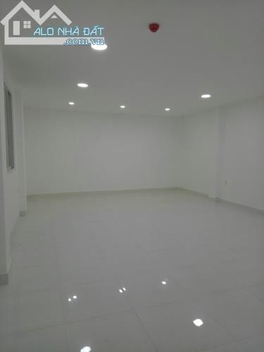 Văn phòng cho thuê đường Cao Thắng ,quận 3. ( 41m - 54m - 100m )