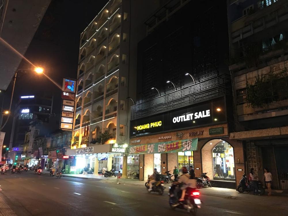 Cho thuê nhà mặt phố tại đường Trần Hưng Đạo, Quận 5, Hồ Chí Minh, giá 100 triệu/tháng