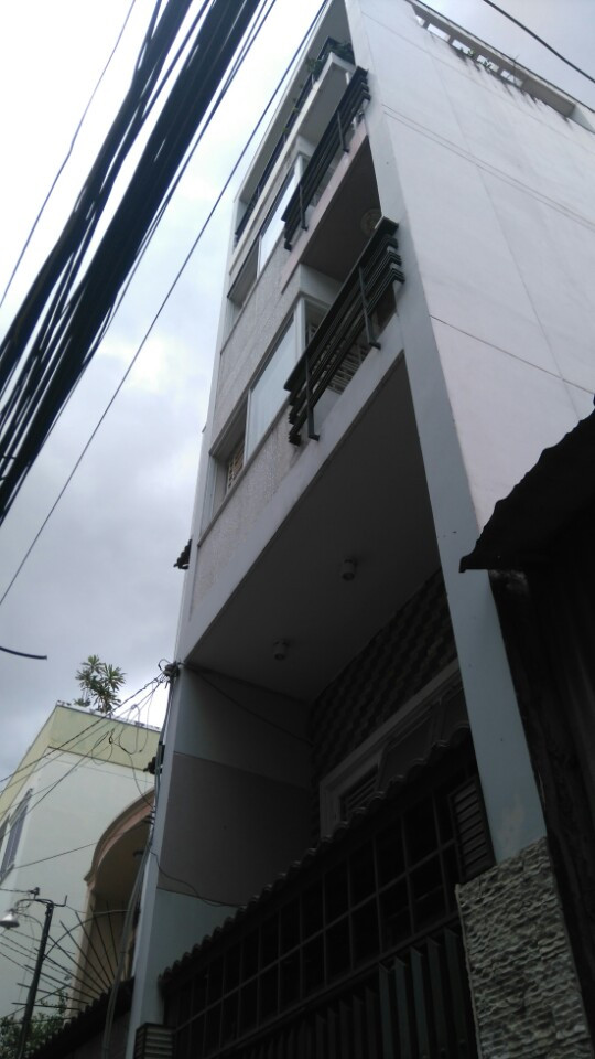 Cho thuê nhà góc 2MT 3/1B Thành Thái, ngay Nguyễn Tri Phương, 5.2x11m, 4 lầu + ST