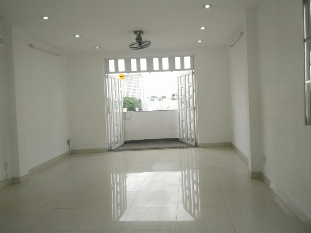 Văn phòng cho thuê giá rẻ, đẹp tại Đường Bạch Đằng, Q.Tân Bình, DT 39m2 - 12tr/thang