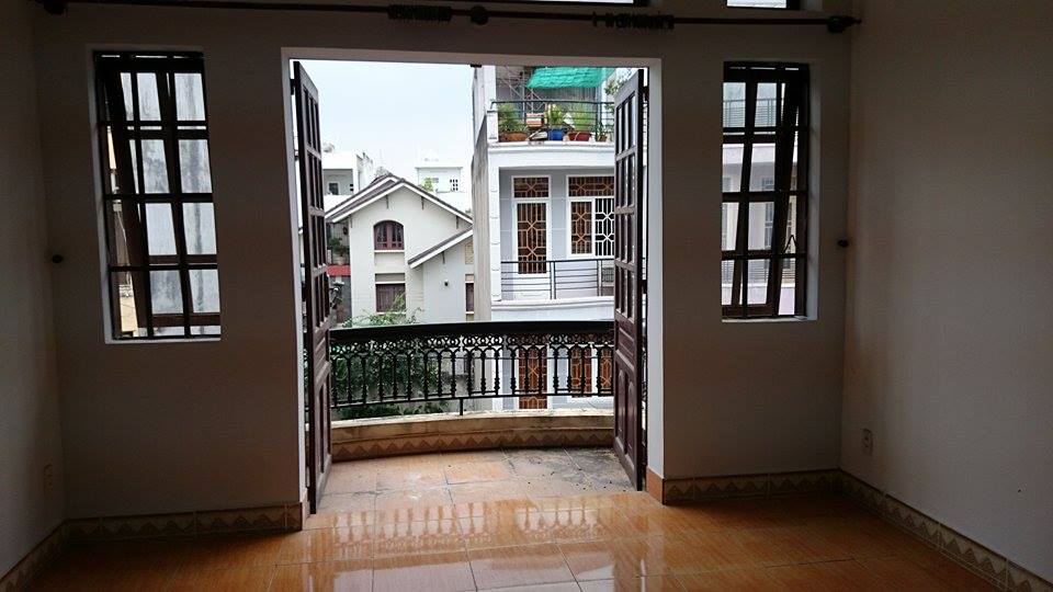 Phòng có CỬA SỔ, BAN CÔNG - số 281/2/52 BÌNH LỢI- Bình Thạnh, giá 3.3 triệu/tháng