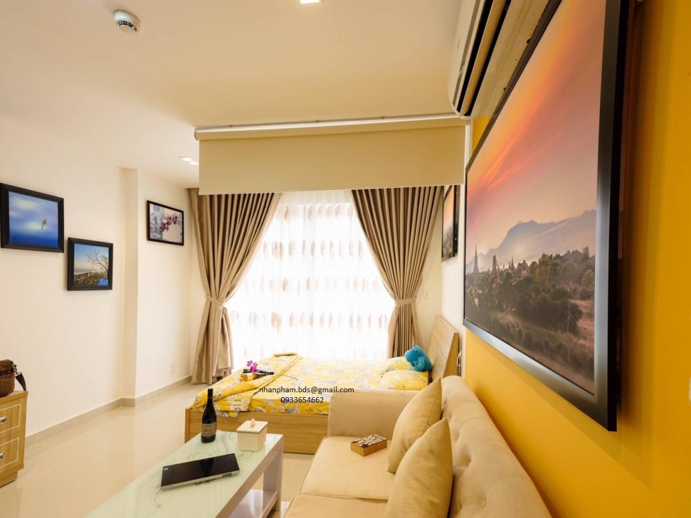 Cho thuê căn hộ 2PN, 2WC, tầng cao, view đẹp thoáng mát, nội thất cơ bản, LH 0933654662