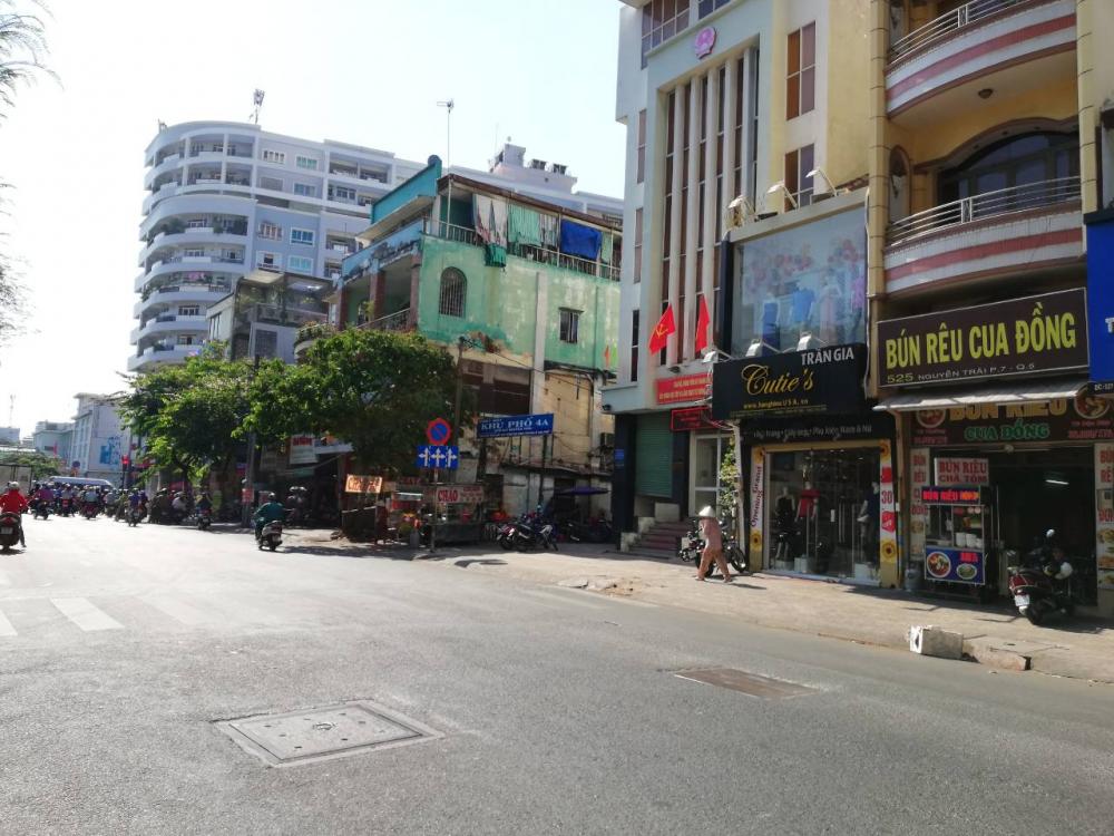 Cho thuê nhà mặt phố tại đường Nguyễn Trãi, Quận 5, Hồ Chí Minh, giá 154 triệu/tháng