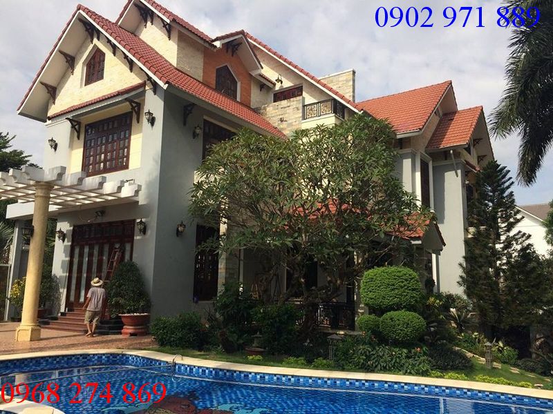 Cho thuê Villa cao cấp giá rẻ ở Đường Nguyễn Văn Hưởng , P. Thảo Điền, Q2  giá 2500$/ tháng 
