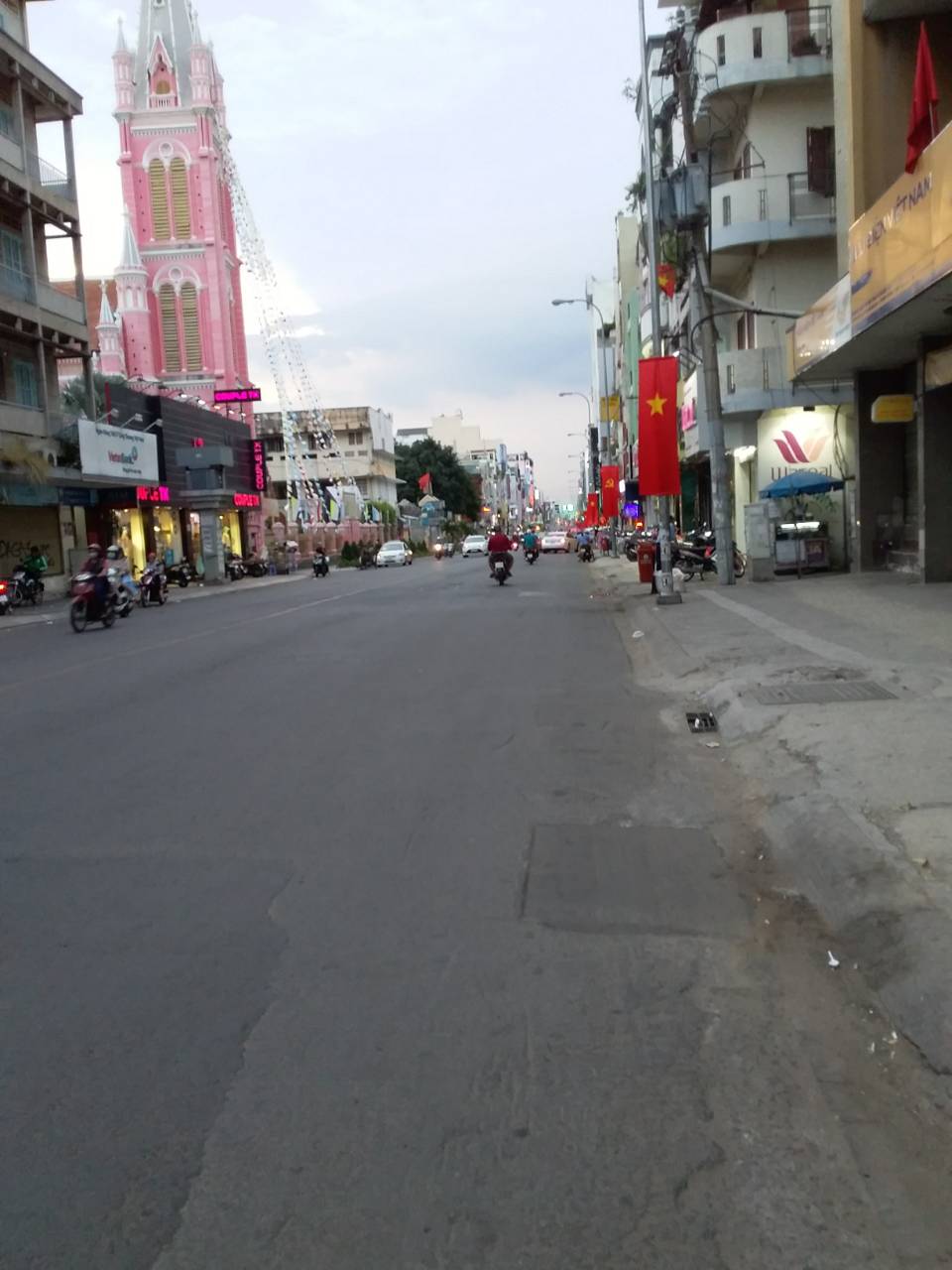Cho thuê nhà mặt phố tại Đường Hai Bà Trưng, Phường Bến Nghé, Quận 1, Tp.HCM giá 400 Triệu/tháng