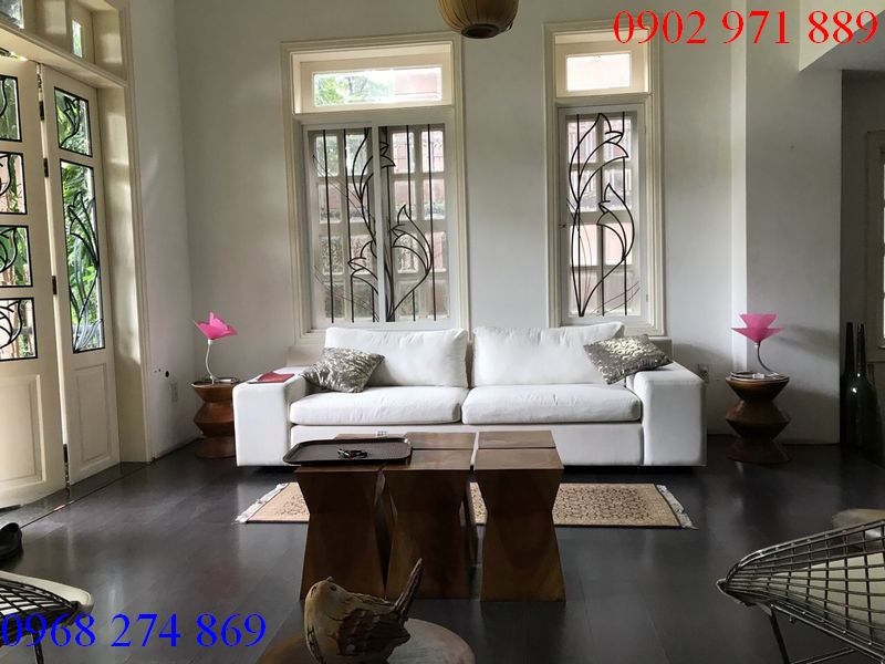 Cho thuê Villa cao cấp giá rẻ ở Đường Nguyễn Văn Hưởng , P. Thảo Điền, Q2  giá 1600$/ tháng 