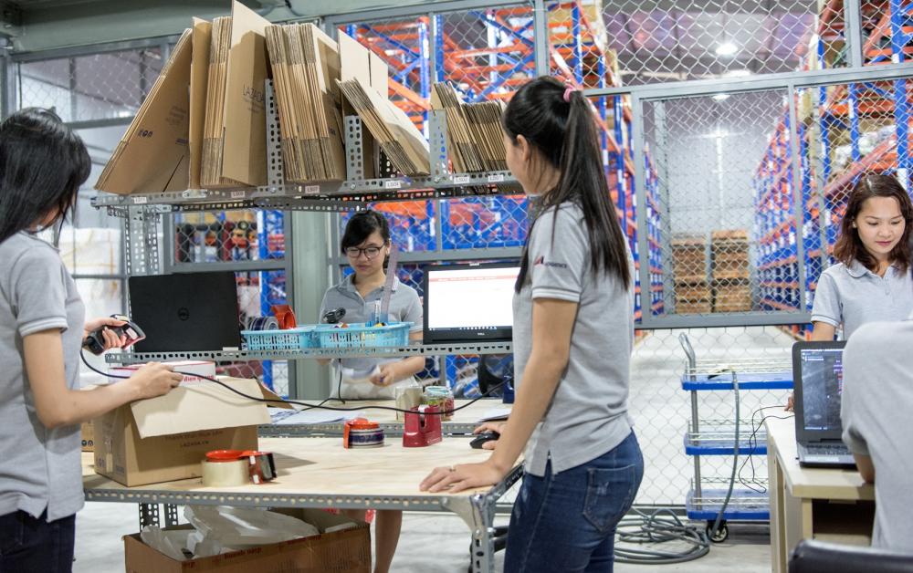 Cho Thuê Kho Nhỏ Lớn có Ô kệ chứa hàng Sỉ Lẻ Thương mại Điện tử Mỹ Phẩm TPCN tại Hồ Chí Minh