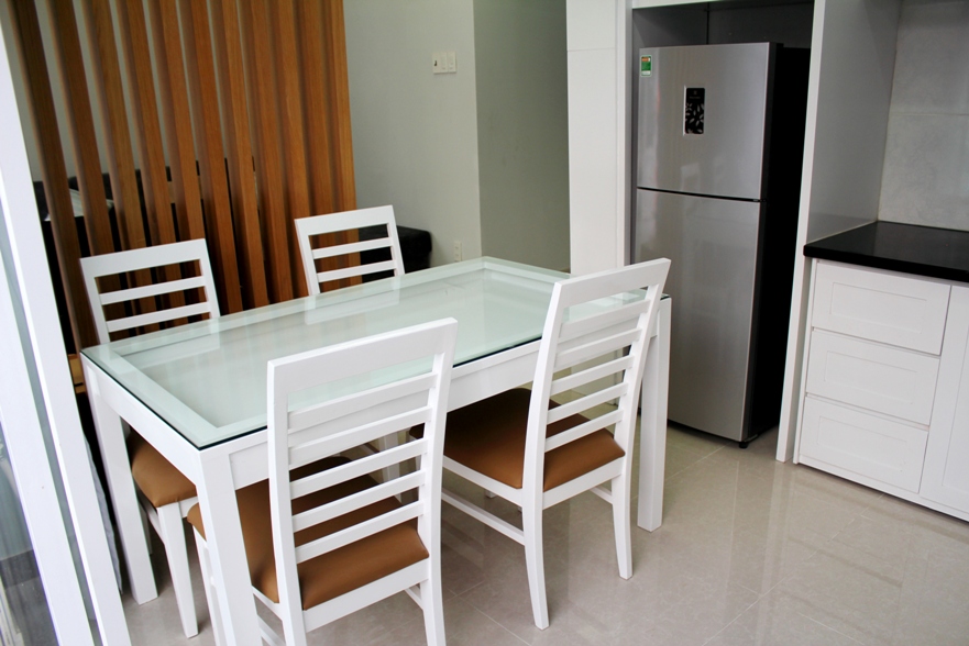 Căn hộ cao cấp phòng khách, bếp và phòng ngủ riêng, DT 60m2 Thăng Long, gần sân bay