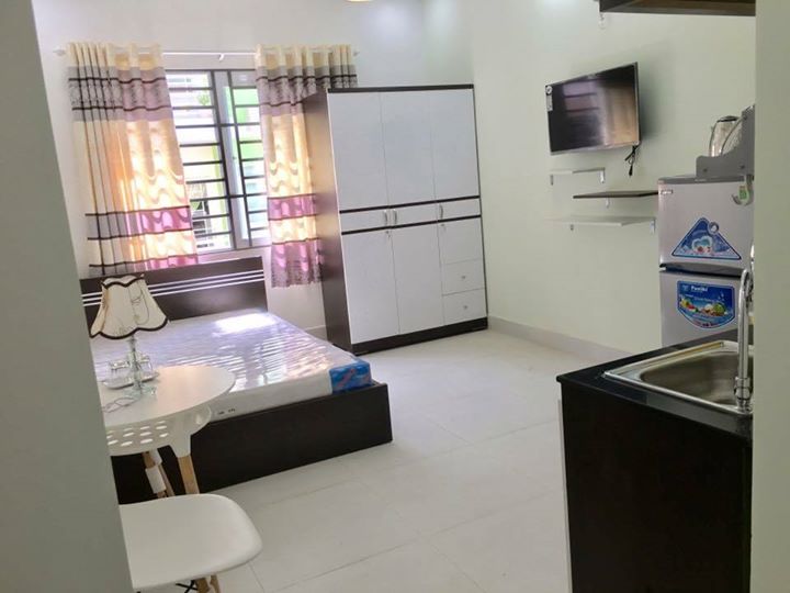 Cho thuê căn hộ 1pn, 1 bếp có ban công đường Phạm Văn Hai, Tân Bình, LH 0932.759.594