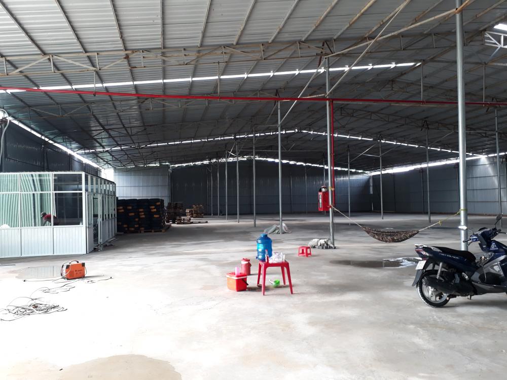 Cho thuê nhà kho đẹp, mới xây dựng DT 1500m tại đường Đào Trí, Quận 7 giao kho ngay.