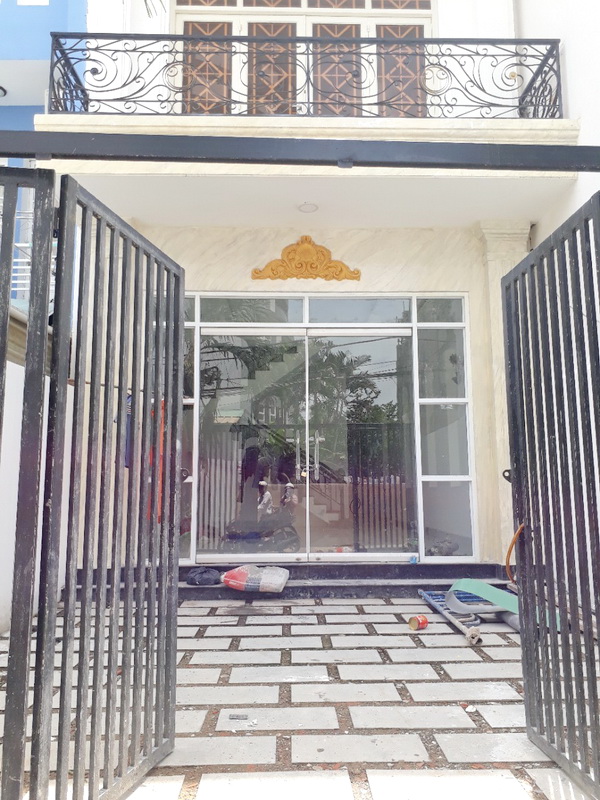 Cho thuê nhà đường Huỳnh Tấn Phát, P. Phú Thuận (hẻm 1387)