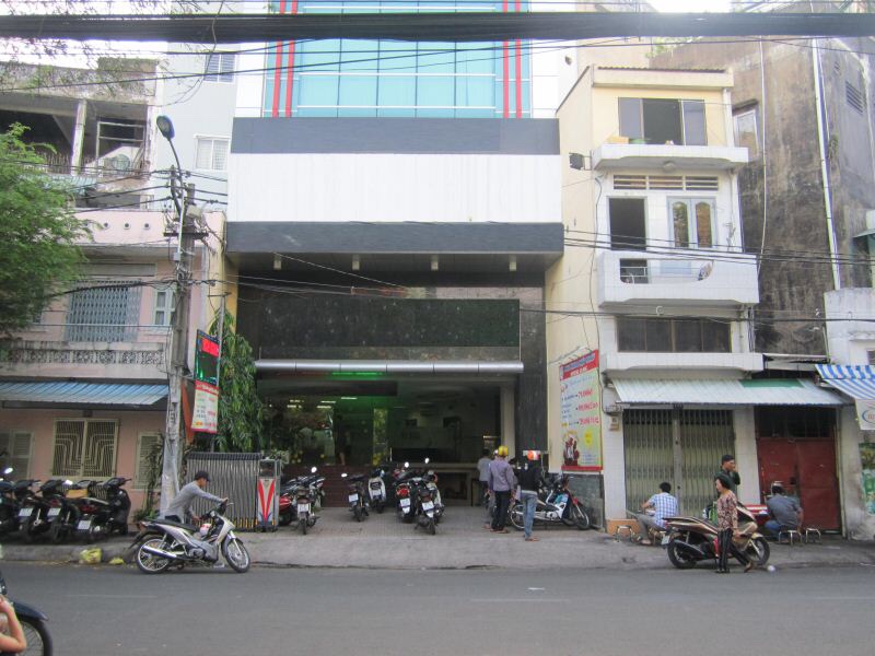 Cho thuê khách sạn mặ tiền đường Lê Văn Thiêm, Phường Tân Phong, Quận 7.