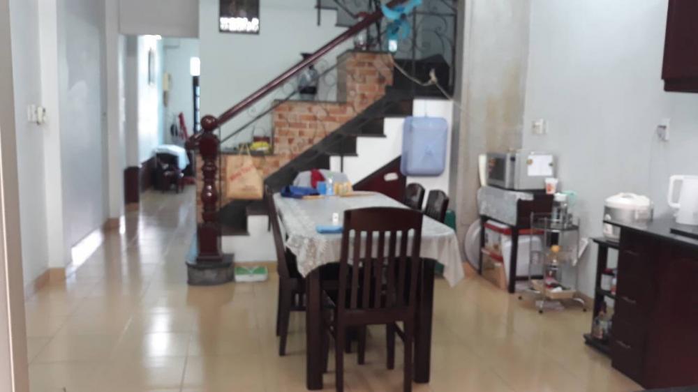 Cho thuê nhà mặt tiền đường Nguyễn Thị Định, quận 2