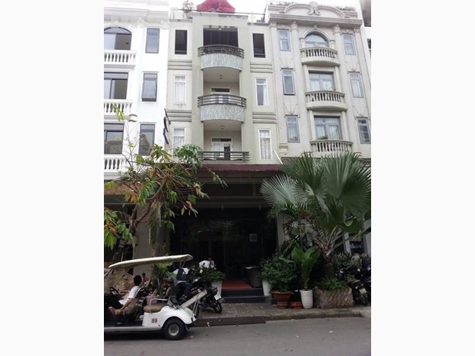 Cần Cho thuê khách sạn Hưng Gia Hưng Phước LH 0913189118