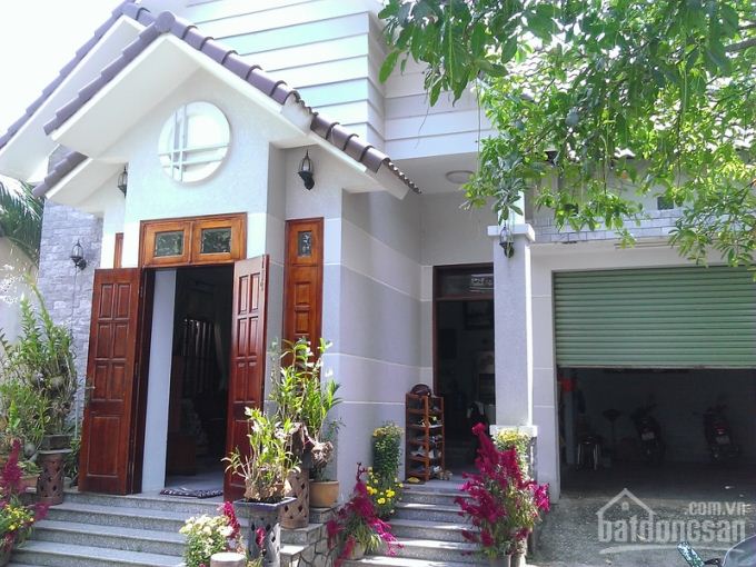 Villa cao cấp cho thuê đường Rạch Bùng Binh, quận 3