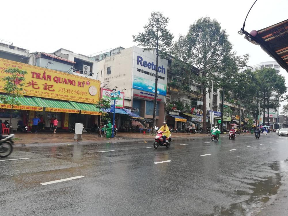 Cần sang lại mặt bằng kinh doanh đường Trần Phú, Phường 7, Quận 5