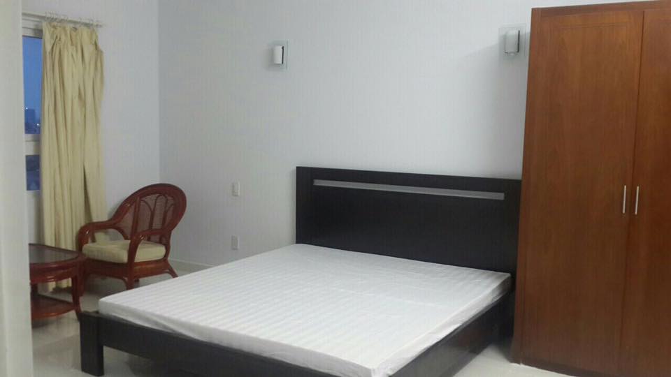 Cho thuê căn hộ Pn Techcons 3 phòng ngủ cực rộng DT 134m2 full tiện nghi 23tr Tel 0932709098 A.Lộc