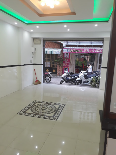 Cho thuê nhà hẽm 502 P.Bình Thuận Quận 7 có 1 Lầu 3 phòng ngủ nhà mới
