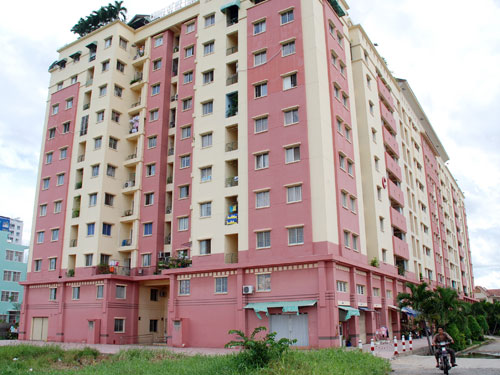 Cần cho thuê căn hộ chung cư Mỹ Thuận. Căn hộ 110m2, 3PN, 2WC, nhà có nội thất sẵn, 8tr/tháng