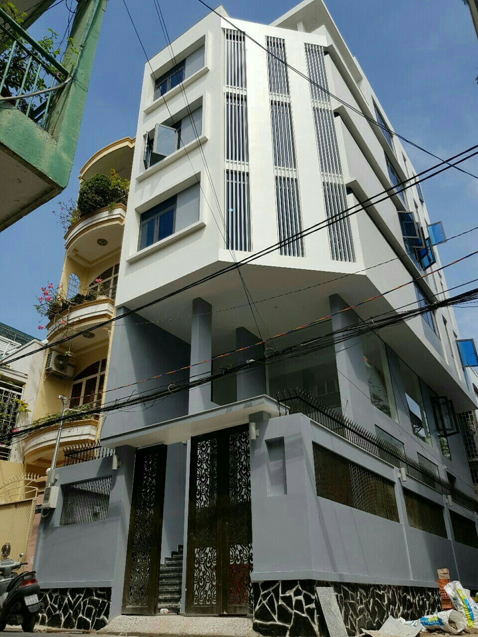 Cho thuê tòa nhà HXT Nguyễn Thái Sơn, P. 3, Q. Gò Vấp