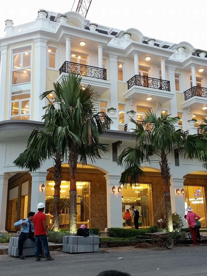 Cho thuê khách sạn mặt tiền Phạm Thái Bường, Phú Mỹ Hưng Q7, 27PN 