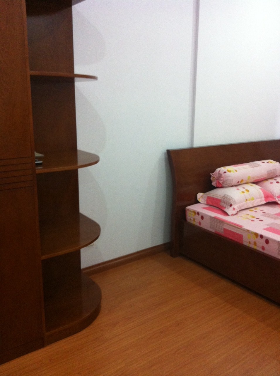 Cho thuê nhanh chung cư Ngọc Lan 1 Phòng ngủ đầy đủ nội thất tại số 35 Phú Thuận P. Phú Thuận