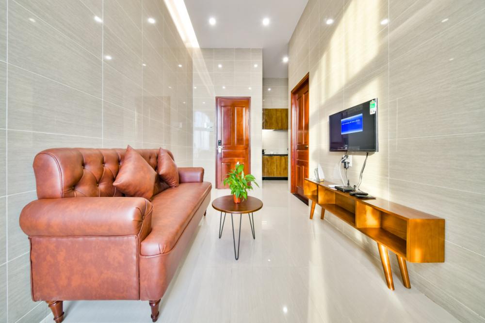 Cho thuê căn hộ 2 PN, DT 70m2 full NT cao cấp, nằm trên đường Phan Đình Phùng bao hết các phí