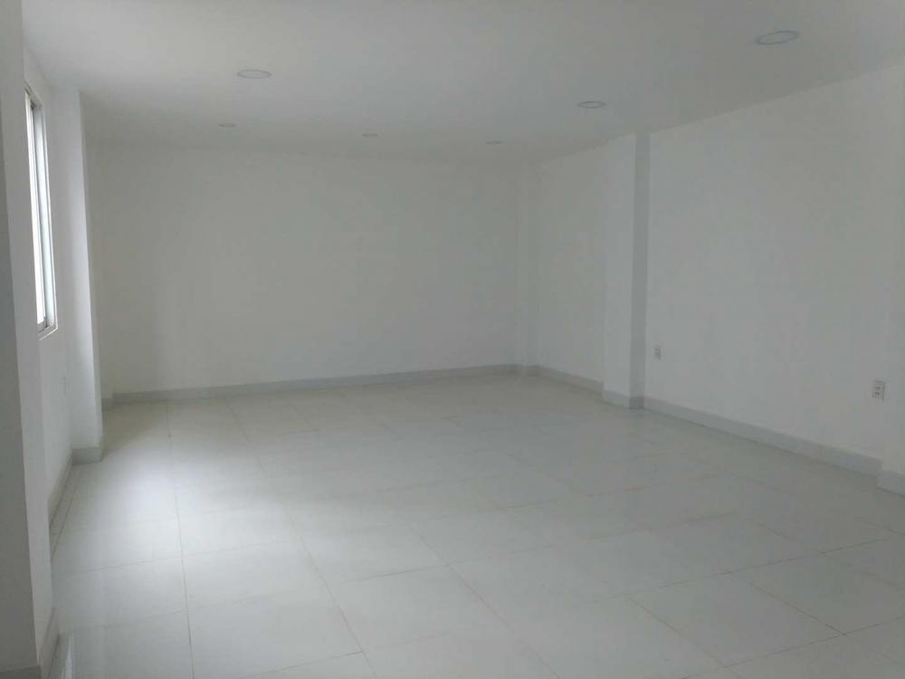 Cho thuê văn phòng tại đường Quốc lộ 13, phường 26, Bình Thạnh, Tp. HCM, diện tích 40m2