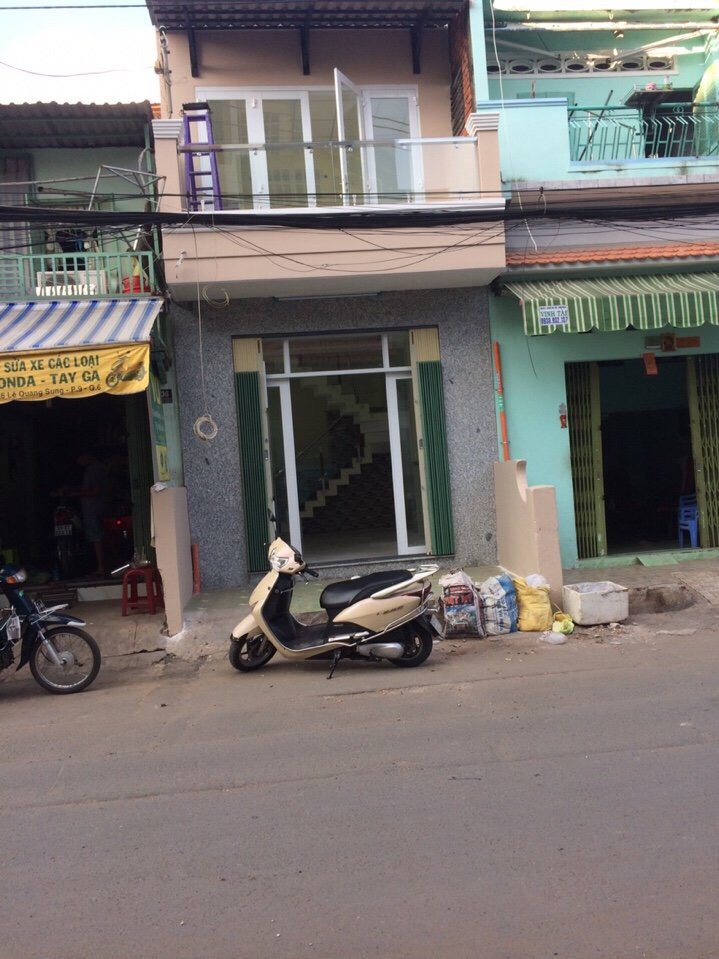 Chính chủ cho thuê nhà mặt phố đường Lê Quang Sung, Quận 6, HCM 