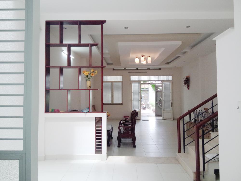 Cho thuê nhà đẹp, nguyên căn 6x20m, KDC Bình Hưng, Ql50, giá thuê 16 triệu/tháng