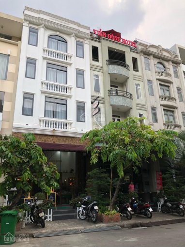 Bán nhà phố Hưng Phước Phú Mỹ Hưng, ngay cạnh cafe White House giá 19 tỷ LH: 0915 21 34 34 PHONG.