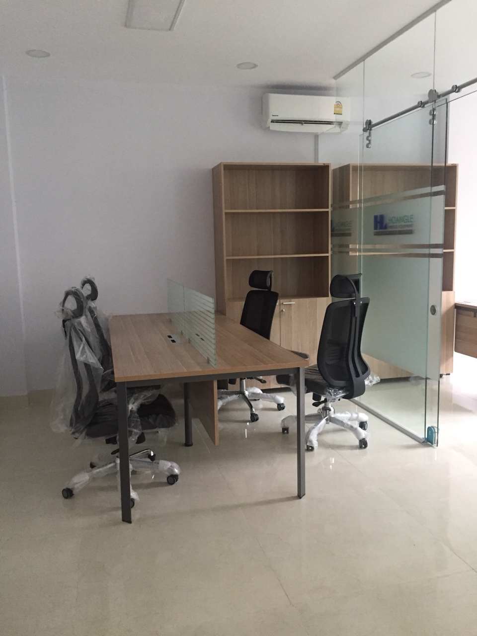 Cho thuê văn phòng trong tòa nhà mới xây ở trung tâm K300, diện tích cho thuê 40m2 - 100m2/sàn