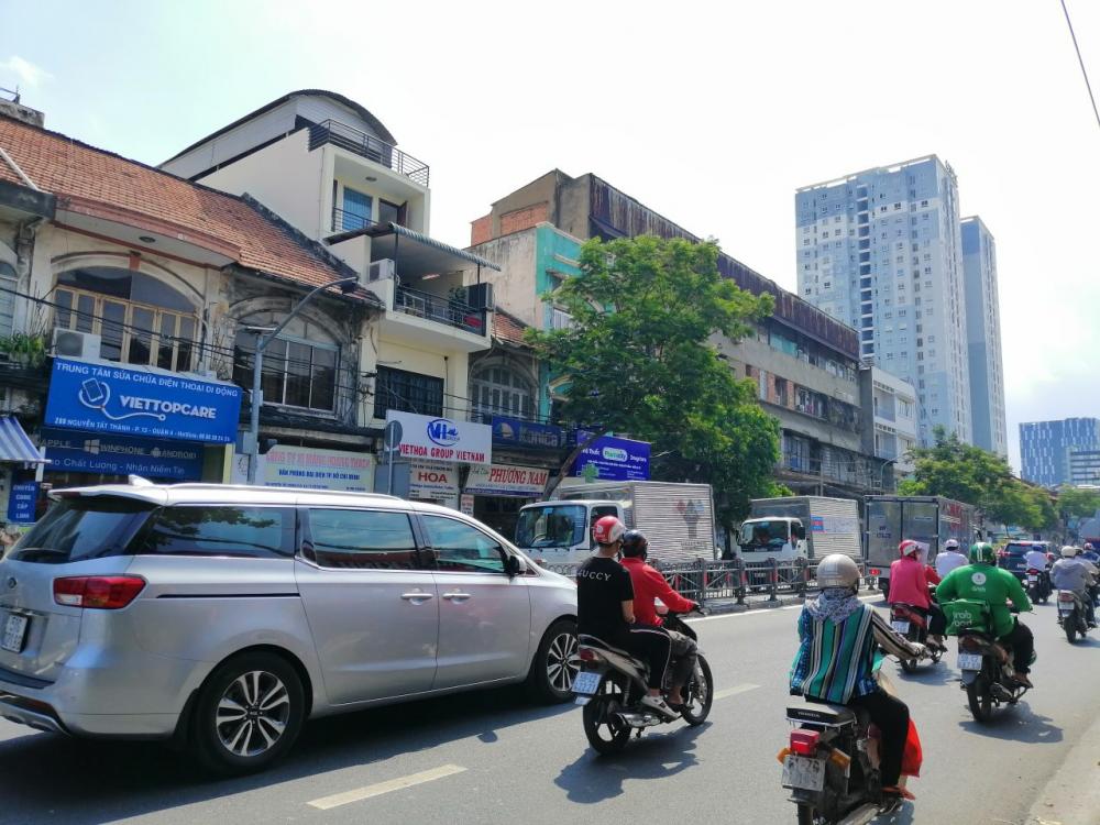 Nhà nguyên căn mặt tiền 167m2 cho thuê Nguyễn Tất Thành, Quận 4