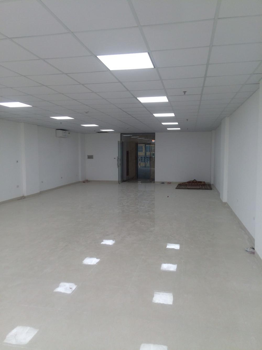 Còn duy nhất sàn văn phòng 150m2 thông sàn tầng 3 cho thuê mặt phố Trường Chinh,Nguyễn Trãi,Thanh