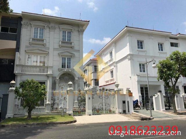 Cần cho thuê gấp biệt thự căn góc tại trung tâm Phú Mỹ Hưng, quận 7.