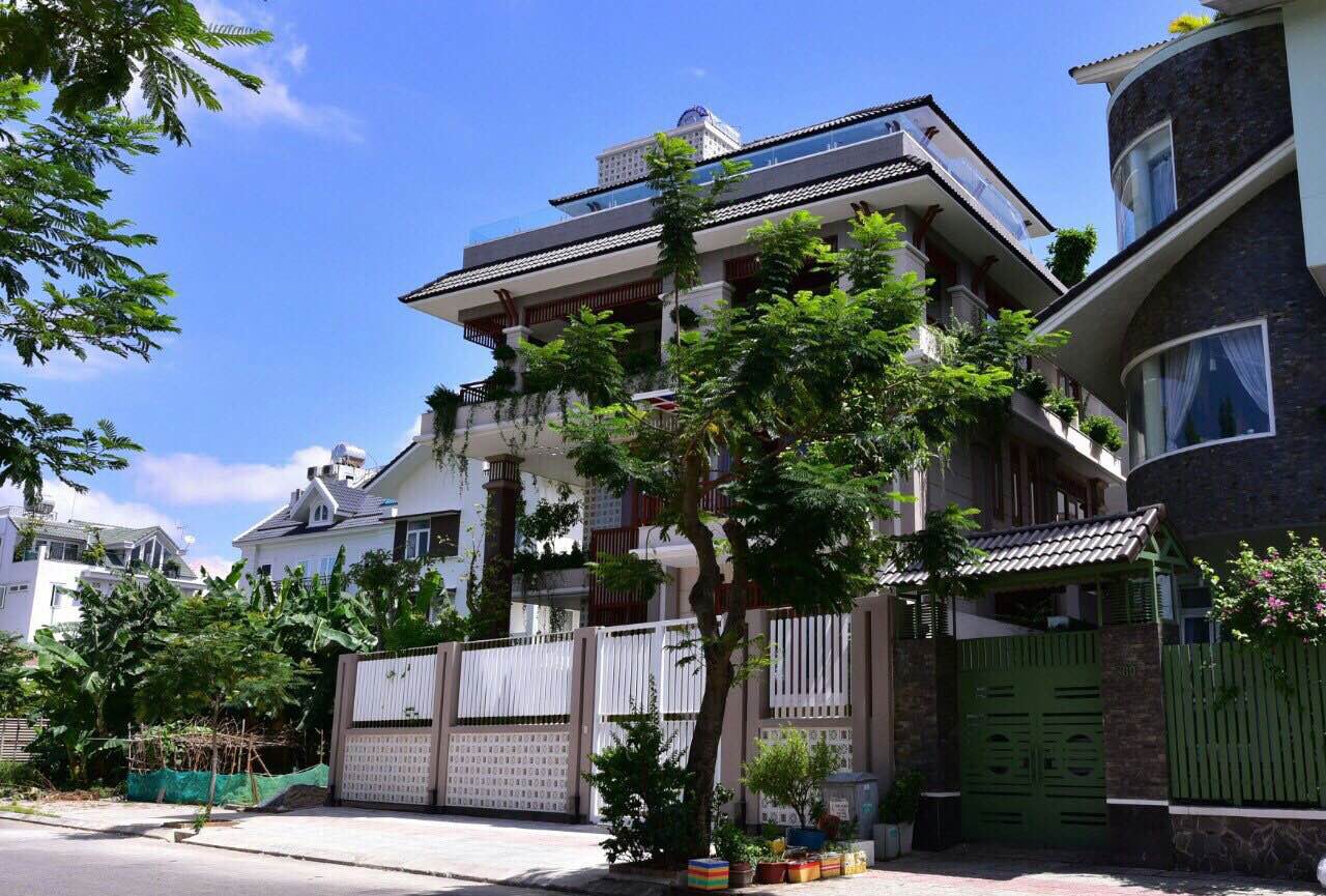 Cho thuê nguyên căn biệt thự đơn lập ngay trung tâm khu Cảnh đồi, Phú Mỹ Hưng, quận 7 nhà mới đẹp ,khu an ninh
