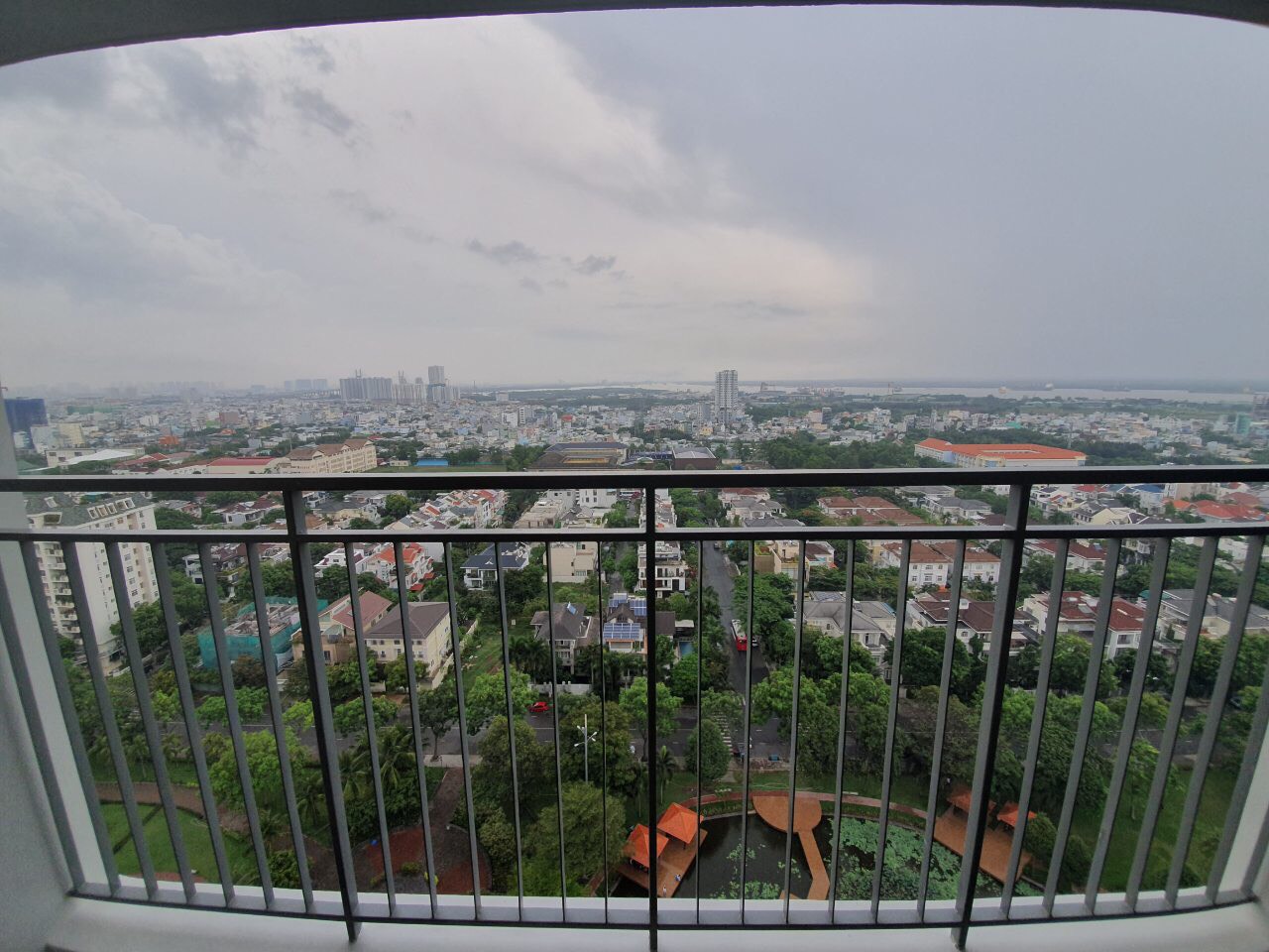 Cho thuê căn hộ Hưng Phúc Phú Mỹ Hưng Quận 7. 98m2 view Biệt thự LH: 0915 21 3434 PHONG.