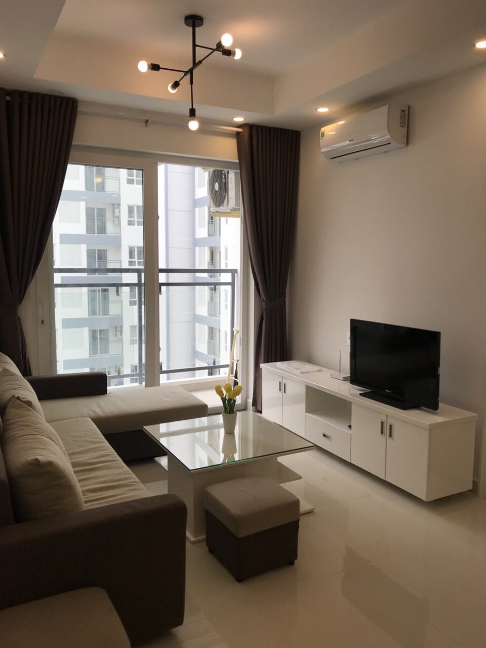 Cho thuê căn hộ cao cấp FLORITA  Đường D1 Khu Him Lam Q,7.full nội thất